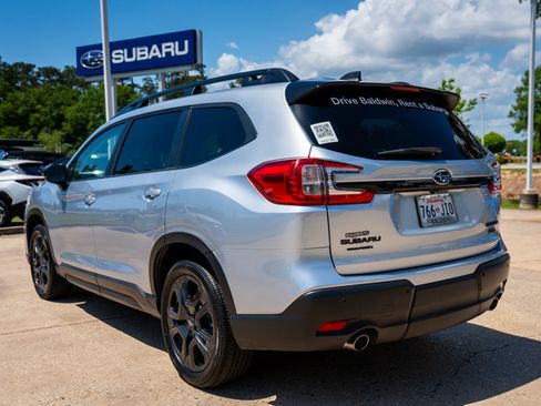 Certified 2025 Subaru Ascent Onyx Edition AWD/4WD image 4