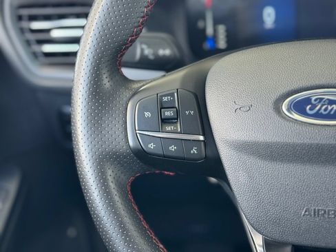 Used 2024 Ford Escape ST-Line FWD image 9