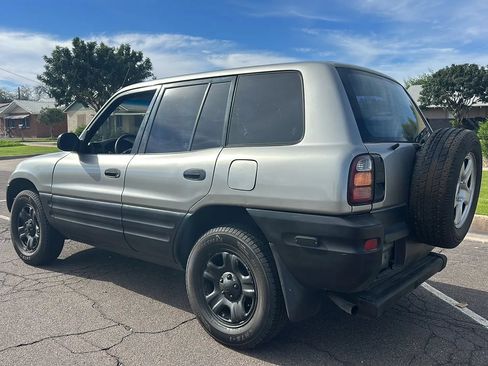 Used 1999 Toyota RAV4 2WD 4-Door w/ Value Pkg 1 image 6