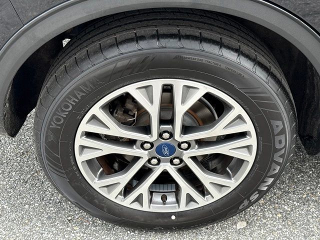 Used 2022 Ford Escape SEL AWD/4WD image 25