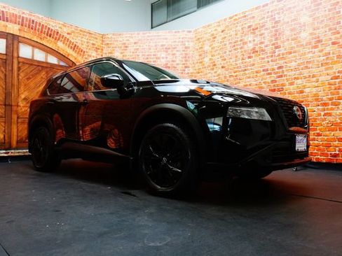 Certified 2023 Nissan Rogue SV w/ SV Premium B Package AWD/4WD image 3
