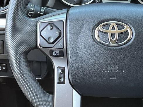 Used 2023 Toyota Tacoma SR5 RWD image 12