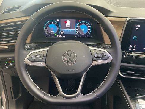 New 2026 Volkswagen Atlas SE image 13