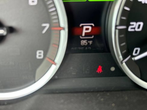 Used 2015 Acura TLX w/ Technology Package FWD image 11
