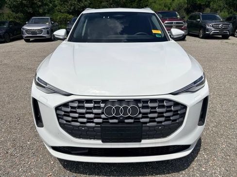 Certified 2025 Audi Q5 Premium Plus w/ Premium Plus AWD/4WD image 2