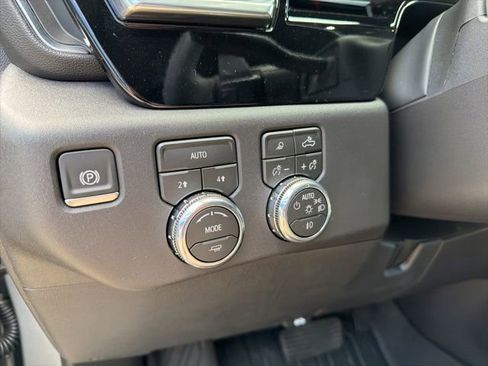 Used 2026 GMC Sierra 1500 Elevation w/ Elevation Premium Package AWD/4WD image 21