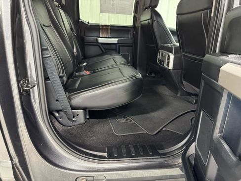 Used 2018 Ford F150 Lariat w/ Trailer Tow Package image 10