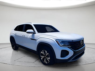 New 2026 Volkswagen Atlas Cross Sport SE