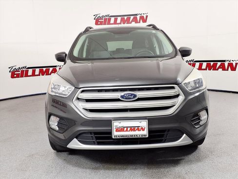 Used 2018 Ford Escape SE image 2