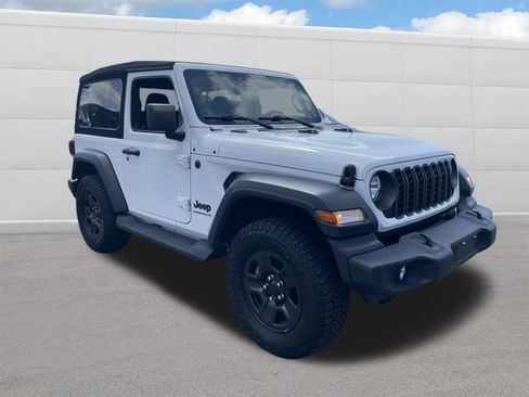 Used 2024 Jeep Wrangler Sport AWD/4WD image 9