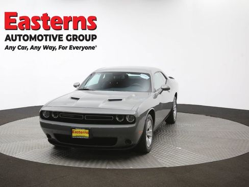 Used 2023 Dodge Challenger SXT image 53
