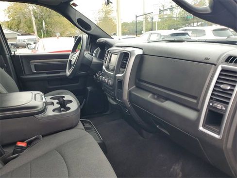 Used 2024 RAM 1500 Classic Warlock image 31