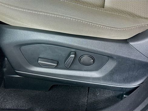 Used 2023 Ford Explorer XLT image 22