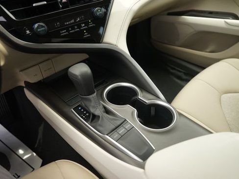 Used 2024 Toyota Camry LE FWD image 28