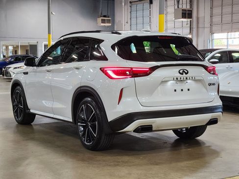 Used 2023 INFINITI QX50 Sport FWD image 11