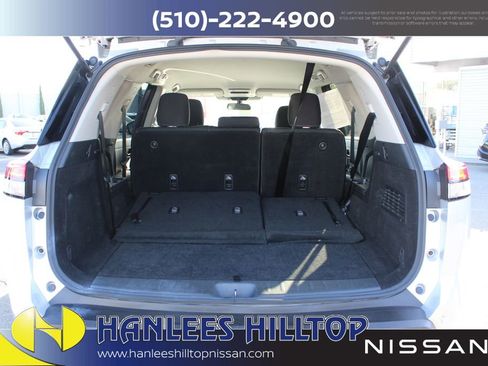 Certified 2024 Nissan Pathfinder SV image 10