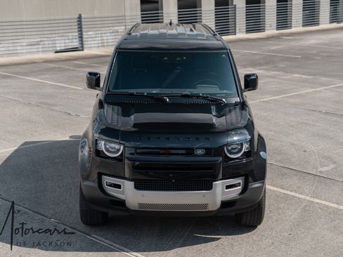 Used 2023 Land Rover Defender 110 S image 16