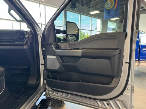 Used 2023 Ford F350 Lariat w/ Lariat Ultimate Package AWD/4WD image 20