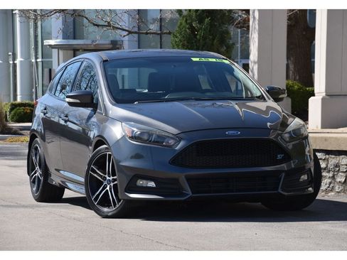 Used 2015 Ford Focus ST w/ Equipment Group 402A image 1