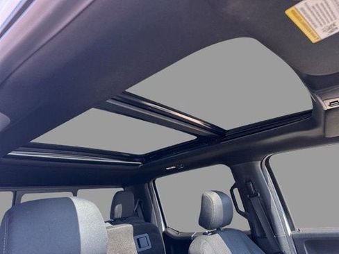 Used 2016 Ford F150 XLT w/ Equipment Group 302A Luxury image 3