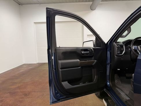 Used 2021 Chevrolet Silverado 1500 LT w/ Z71 Off-Road Package image 57