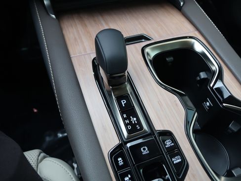 Used 2025 Lexus RX 450h AWD w/ Convenience Package image 30