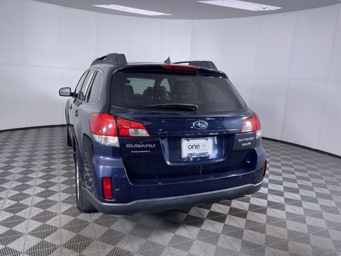 Used 2013 Subaru Outback 3.6R Limited w/ Moonroof Pkg image 22