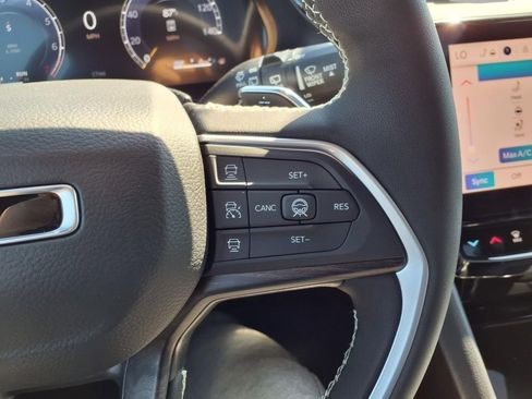 New 2026 Jeep Grand Cherokee L Limited AWD/4WD image 13
