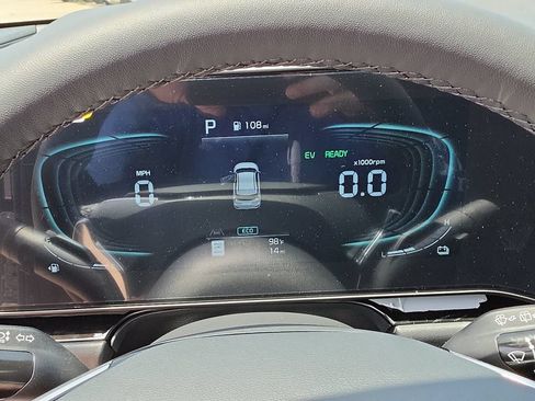 New 2026 Kia Niro SX Touring FWD image 33