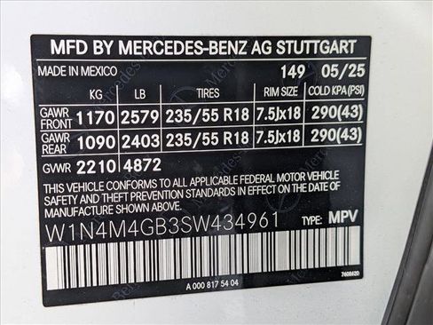 Certified 2025 Mercedes-Benz GLB 250 image 25