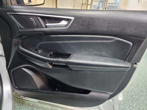 Used 2017 Ford Edge Titanium w/ Equipment Group 302A image 27