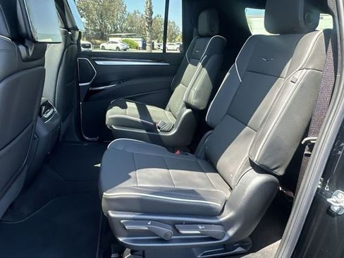 New 2026 Cadillac Escalade ESV Luxury image 26