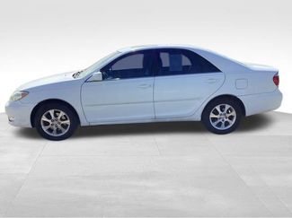 Used 2005 Toyota Camry LE FWD video 1