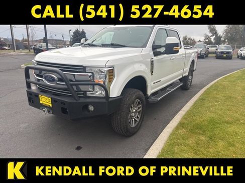 Used 2018 Ford F350 Lariat w/ Camper Package image 4