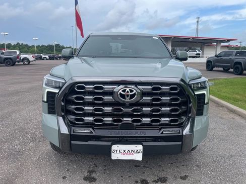 Used 2024 Toyota Tundra Platinum AWD/4WD image 2