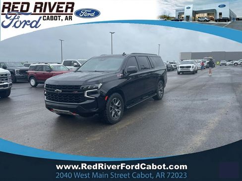 Used 2023 Chevrolet Suburban Z71 w/ Z71 Off-Road Package AWD/4WD image 1