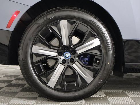 Certified 2024 BMW iX xDrive50 w/ Sport Package AWD/4WD image 15