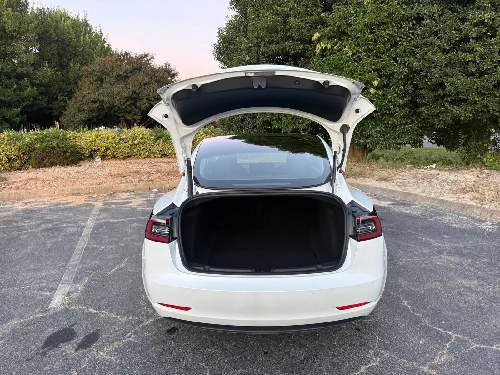 Used 2021 Tesla Model 3 Standard Range Plus RWD image 10