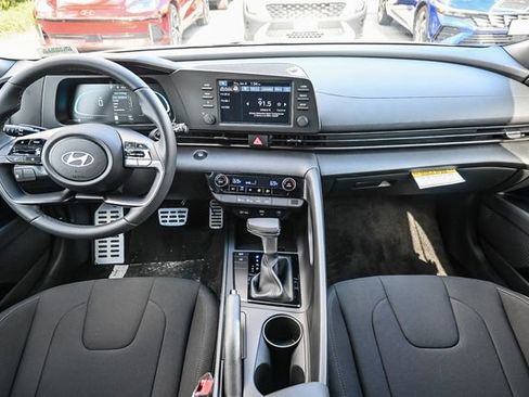 Certified 2026 Hyundai Elantra Sport FWD image 17
