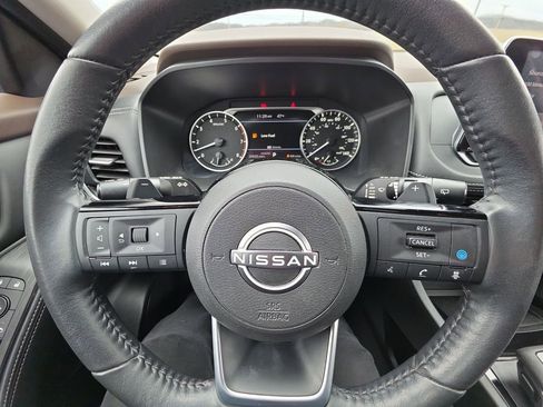 Used 2023 Nissan Rogue SV w/ SV Premium B Package image 14