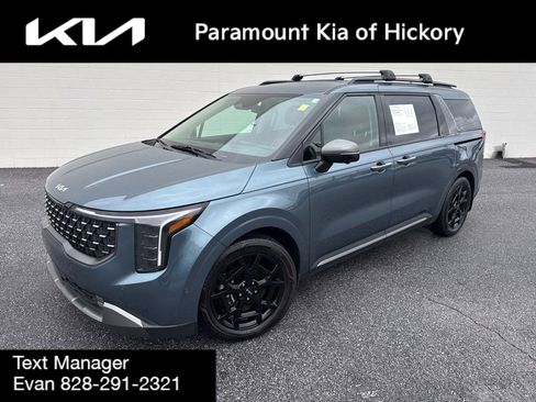 Used 2025 Kia Carnival SX Prestige image 1