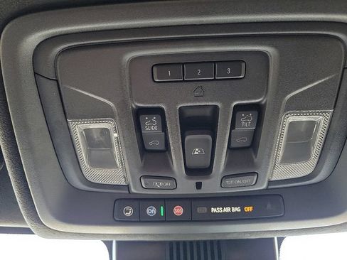 Used 2025 GMC Sierra 1500 Denali Ultimate AWD/4WD image 30
