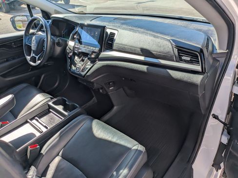 Certified 2023 Honda Odyssey Touring image 37