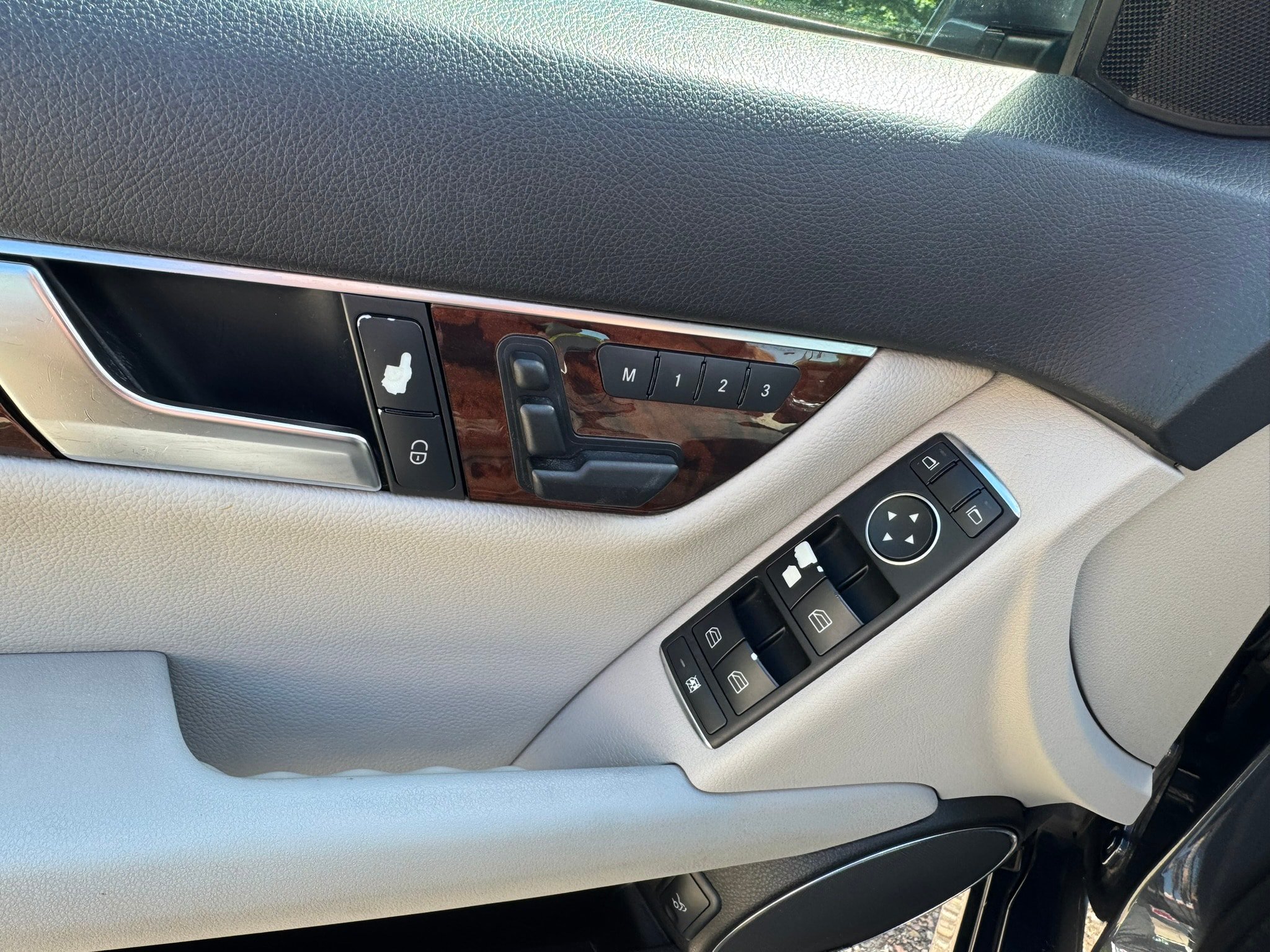 Used 2014 Mercedes-Benz C 250 Sedan image 21