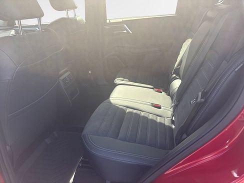 Used 2025 Mitsubishi Outlander SE AWD/4WD image 24
