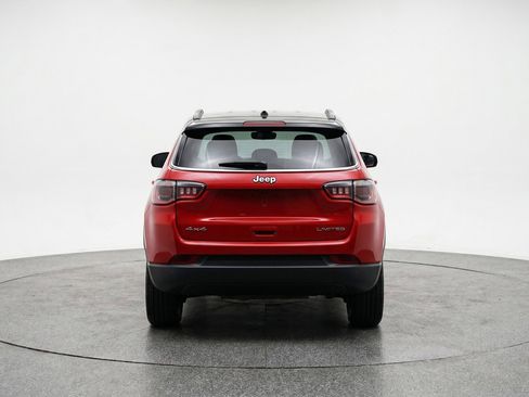 Used 2025 Jeep Compass Limited AWD/4WD image 7