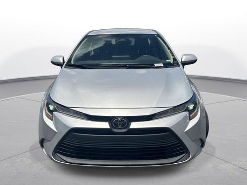 Used 2024 Toyota Corolla LE FWD image 3