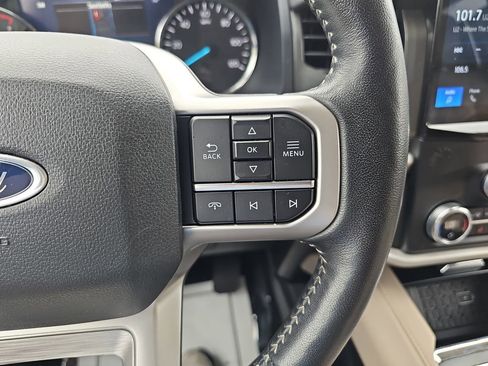 Used 2024 Ford Expedition Max XLT image 24