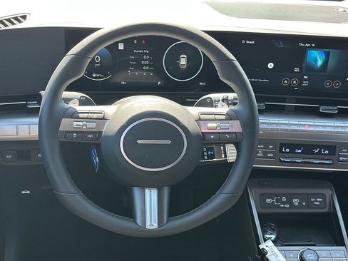 New 2026 Hyundai Kona Limited FWD image 24