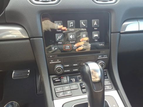 Used 2017 Porsche 718 Boxster S image 22